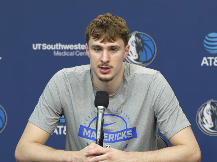 弗拉格滑翔战斧劈扣引爆全场 独行侠主场惨败骑