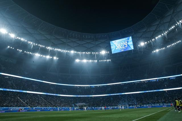 中超第五轮创历史纪录 上海德比引爆6万球迷狂欢