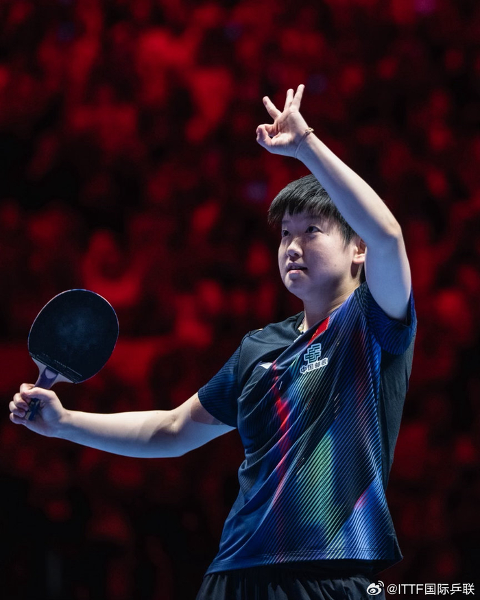 孙颖莎澳门世界杯女单三连冠创乒坛历史