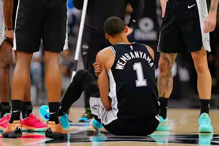 文班亚马肋骨挫伤无大碍 65场出勤目标引战术抉